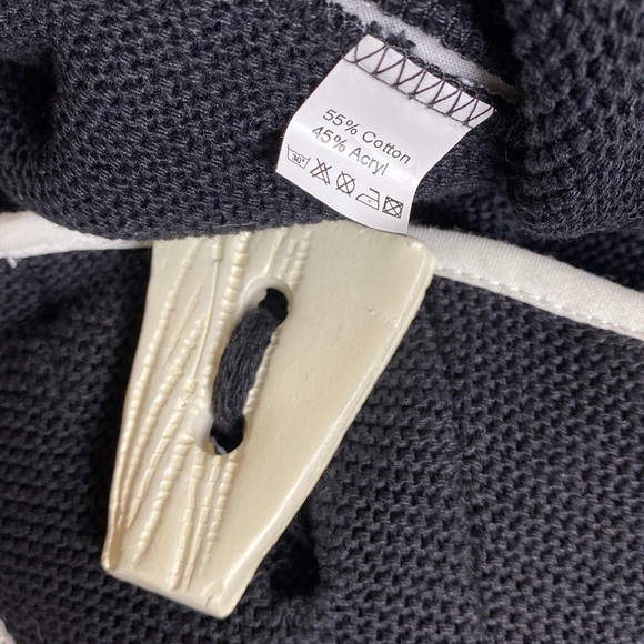 Inter Ria Fashion Black Asymmetrical Knitted Short Jacket/ Cardigan Size Medium - Picture 7 of 7